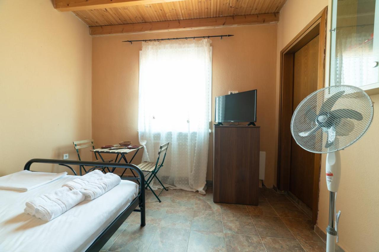 Maison Agistro Otel Ángistron Dış mekan fotoğraf